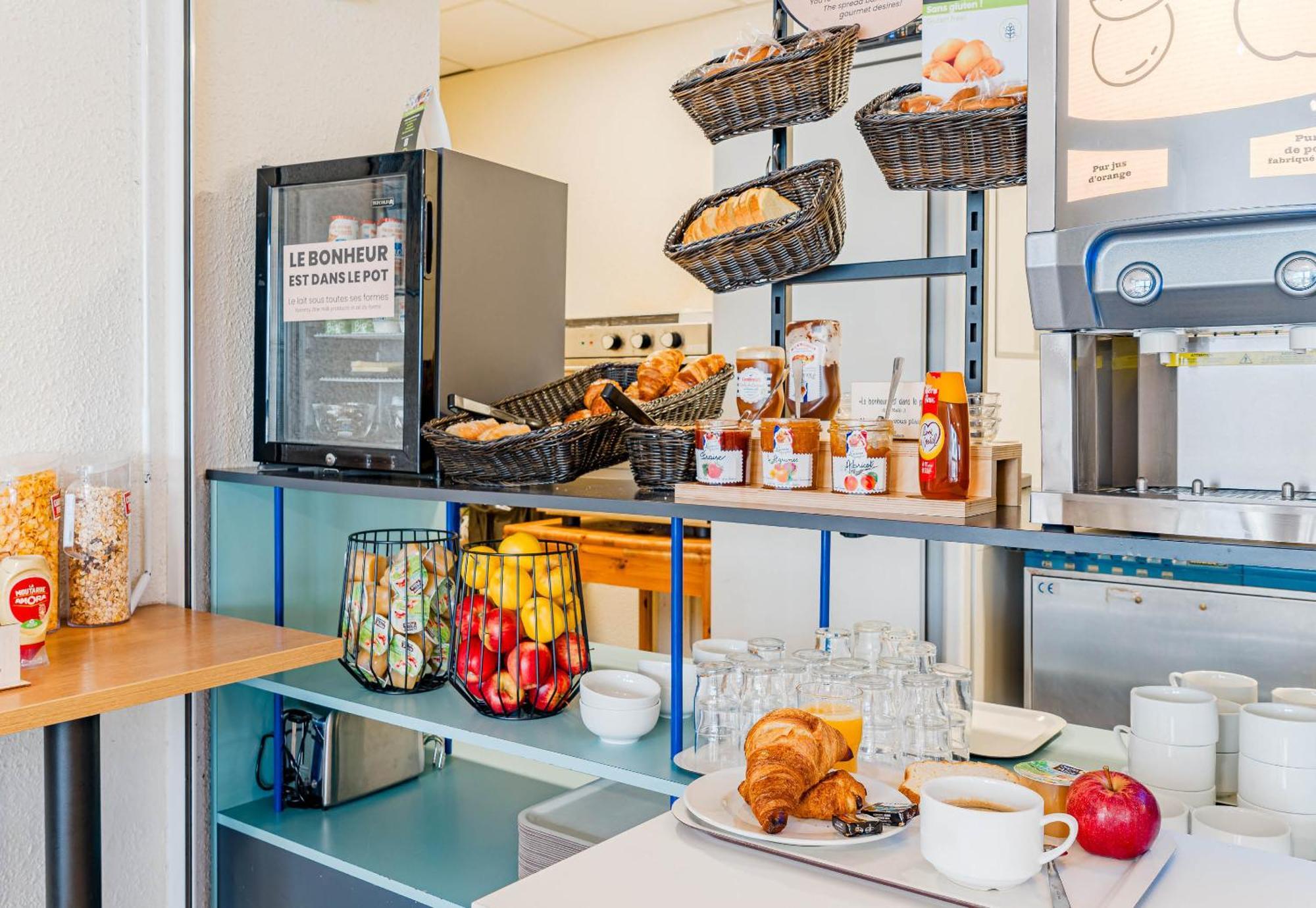 B&B Hotel Châtellerault Eksteriør bilde