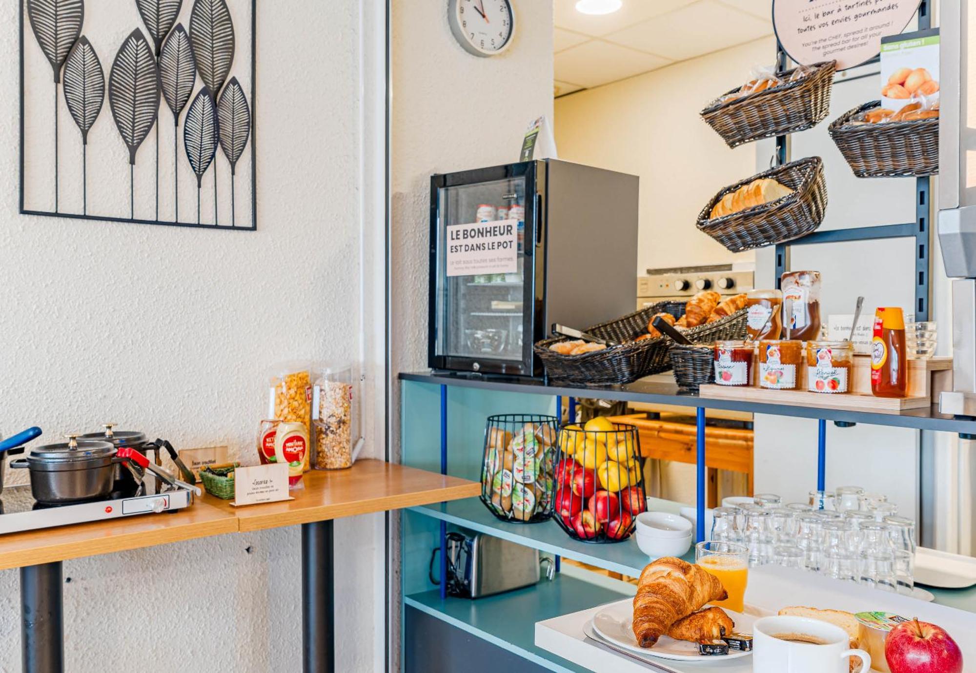 B&B Hotel Châtellerault Eksteriør bilde