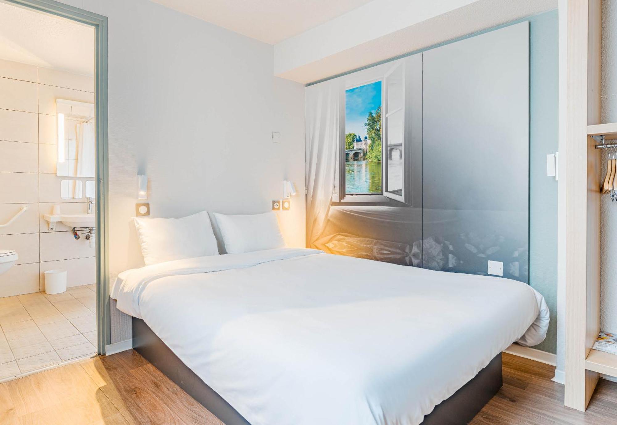 B&B Hotel Châtellerault Eksteriør bilde