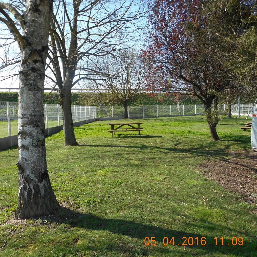 B&B Hotel Châtellerault Eksteriør bilde